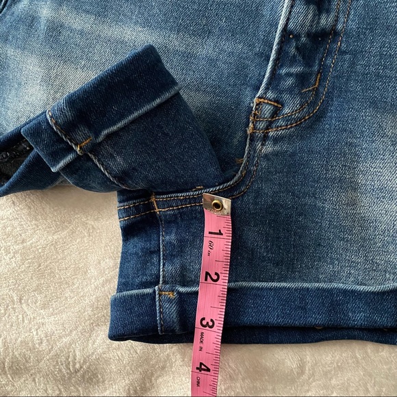 NWT Vervet Super High Rise Mom Shorts with Self Faced Cuff Cortney Short - Picture 12 of 16